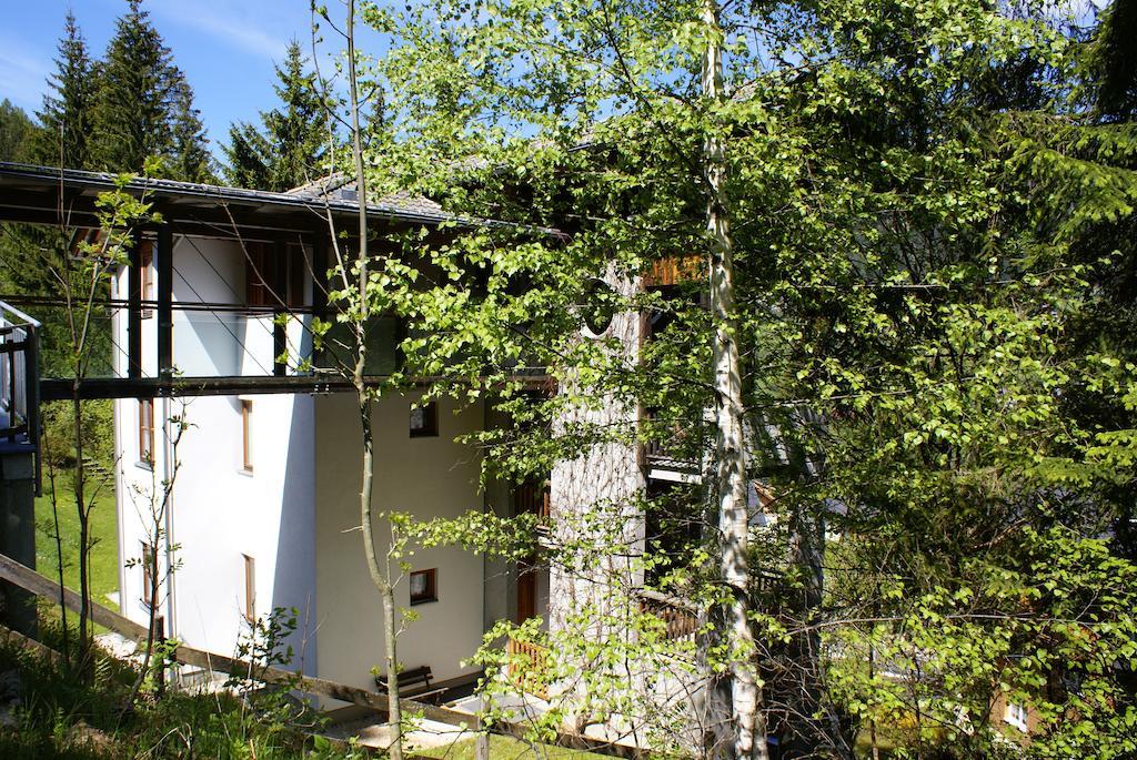 Appartamento Haus Im Turm Bad Kleinkirchheim Esterno foto