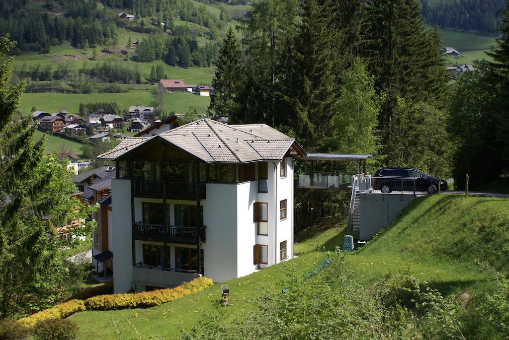 Appartamento Haus Im Turm Bad Kleinkirchheim Esterno foto